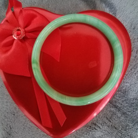 NWOT adult jade bracelet - Picture 4 of 4